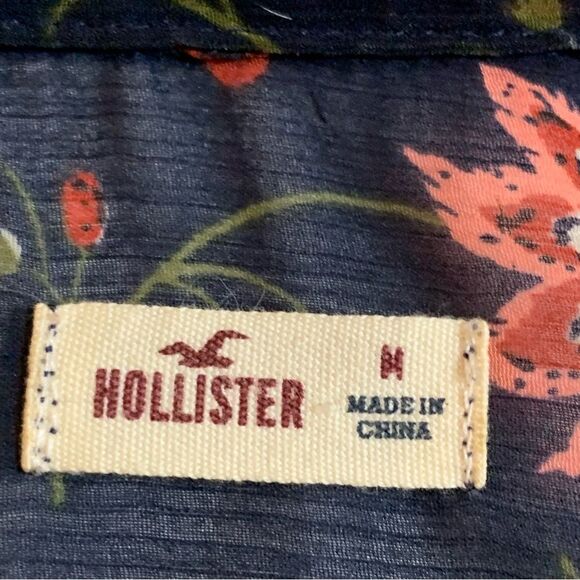 HOLLISTER Blouse Women’s Medium Button Navy Blue Sheer Pink Floral High Low. - Picture 8 of 12